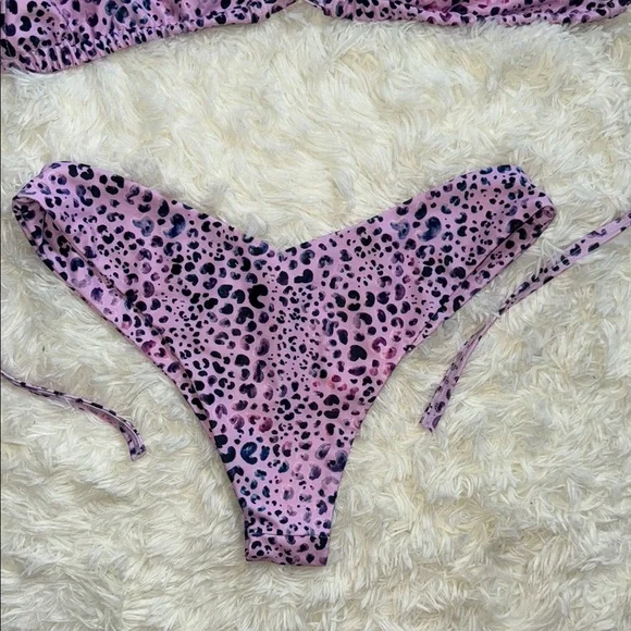 Kulani Kinis Pink Leopard Bikini - Picture 5 of 5
